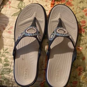 Crocs Dual comfort Wedge Thong Sandals